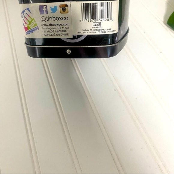 Black Panther Embossed Head Shaped Tin Lunch Box Pencil Art Case Collectible - Picture 5 of 6